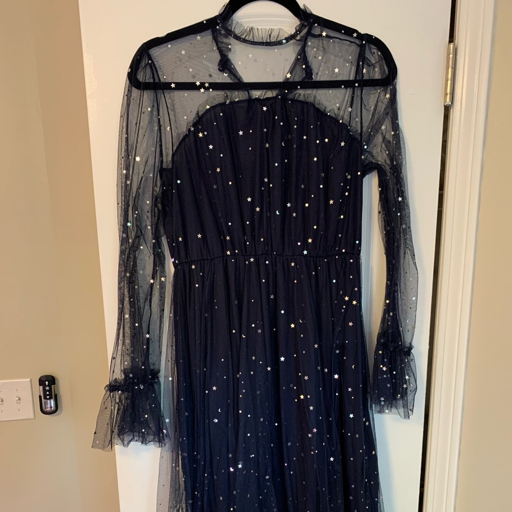 Flowy dress with stars